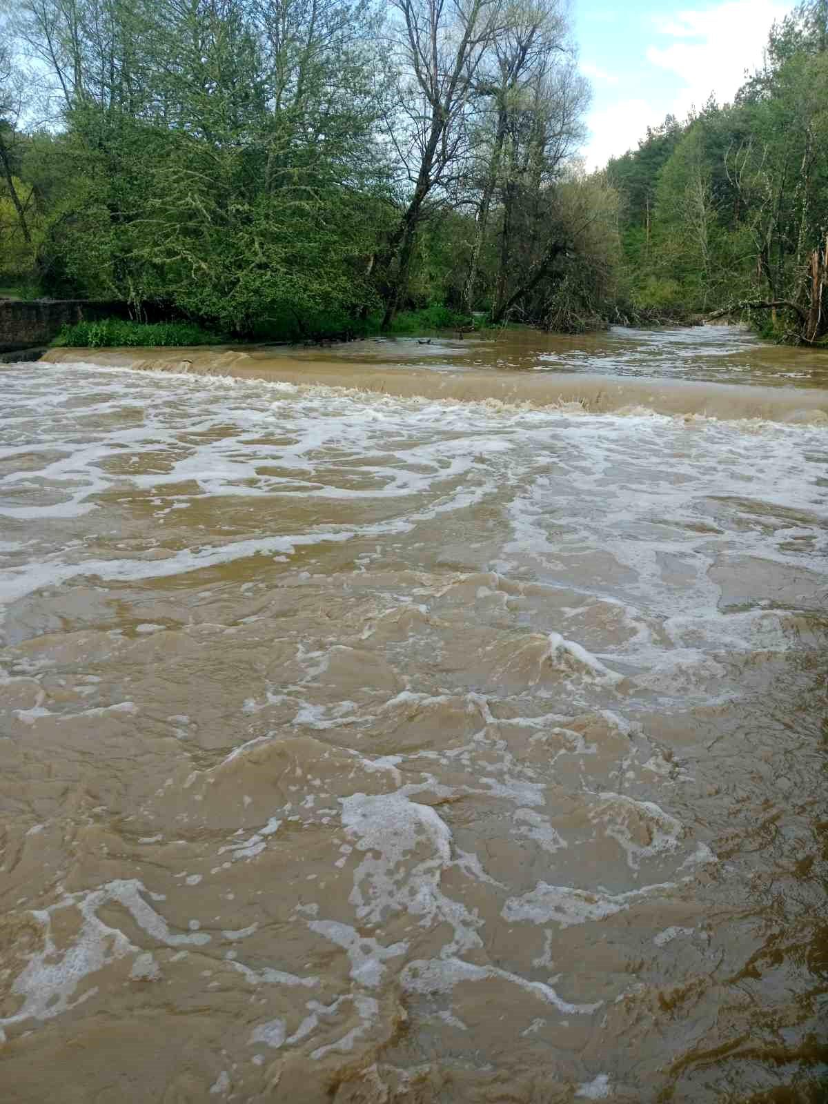 Kastamonu\'da Devrekani Çayı\'nda Debi Yükseldi
