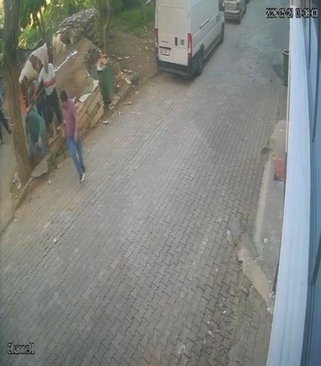 Bursa'da Kaçan Boğa Güvenlik Kamerasında
