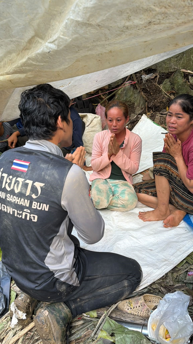 Laos'ta mağarada mahsur kalan define avcılarından 5'i sağ olarak kurtarıldı