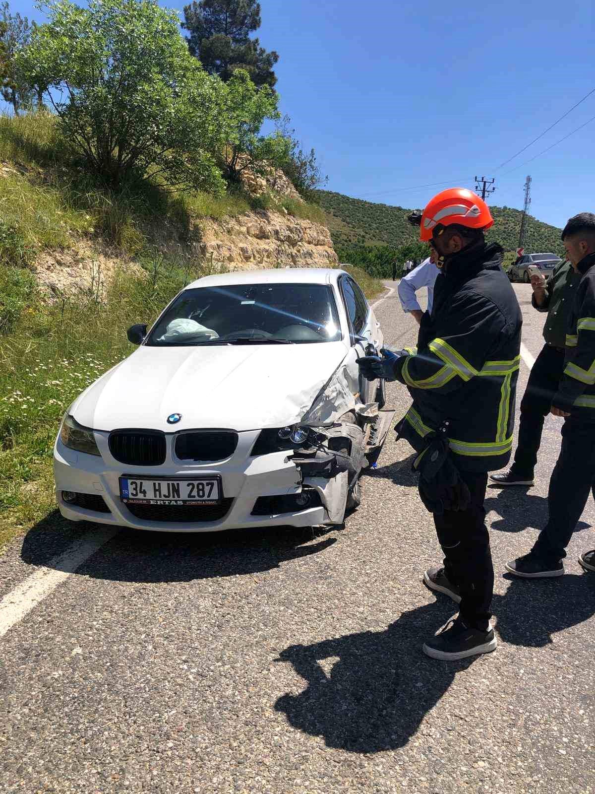 Mardin\'de Trafik Kazası: 5 Yaralı