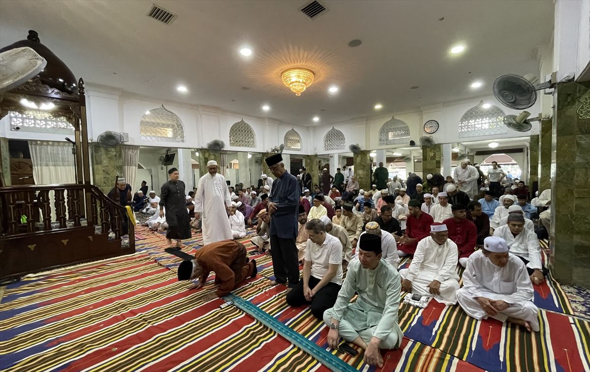Ba\'alawi Camii\'nde Kurban Bayramı Coşkusu