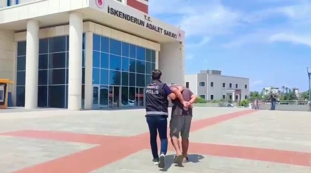 Tırda yatağın altından 12 milyon 600 bin TL'lik uyuşturucu çıktı