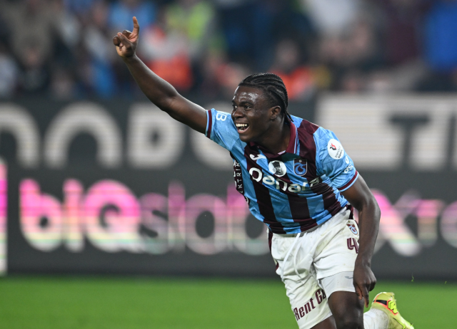 Trabzonspor'a iki oyuncudan 55 milyon euro bonservis