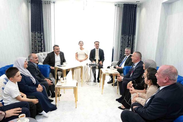 Erzurum'da Nişan Töreni