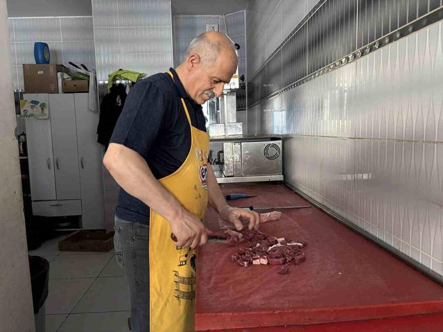 Kurban Bayramı'nda Kasaplarda Yoğunluk