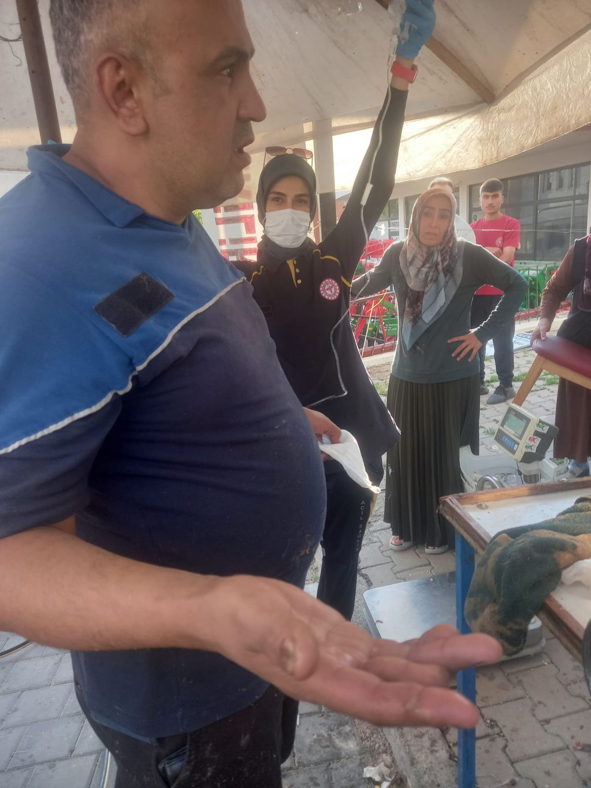 Kıyma Makinesine Elini Kaptırdı