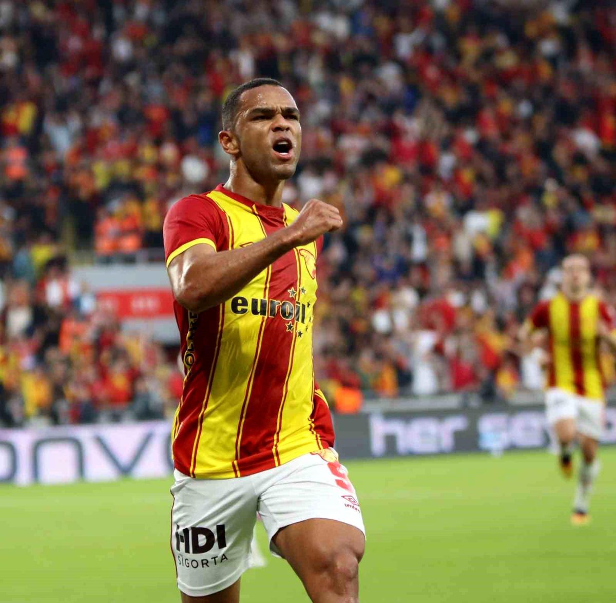 Lille, Göztepe ile Juan için Görüşmelere Başladı