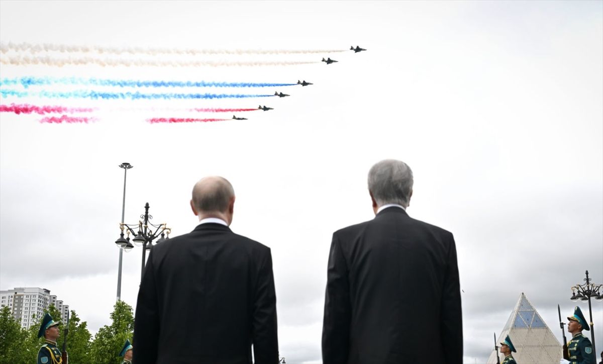 Tokayev ve Putin\'den Dostluk Bildirisi