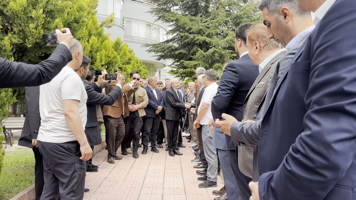 Kılıçdaroğlu Bayramlaşma Geleneğini Sürdürüyor