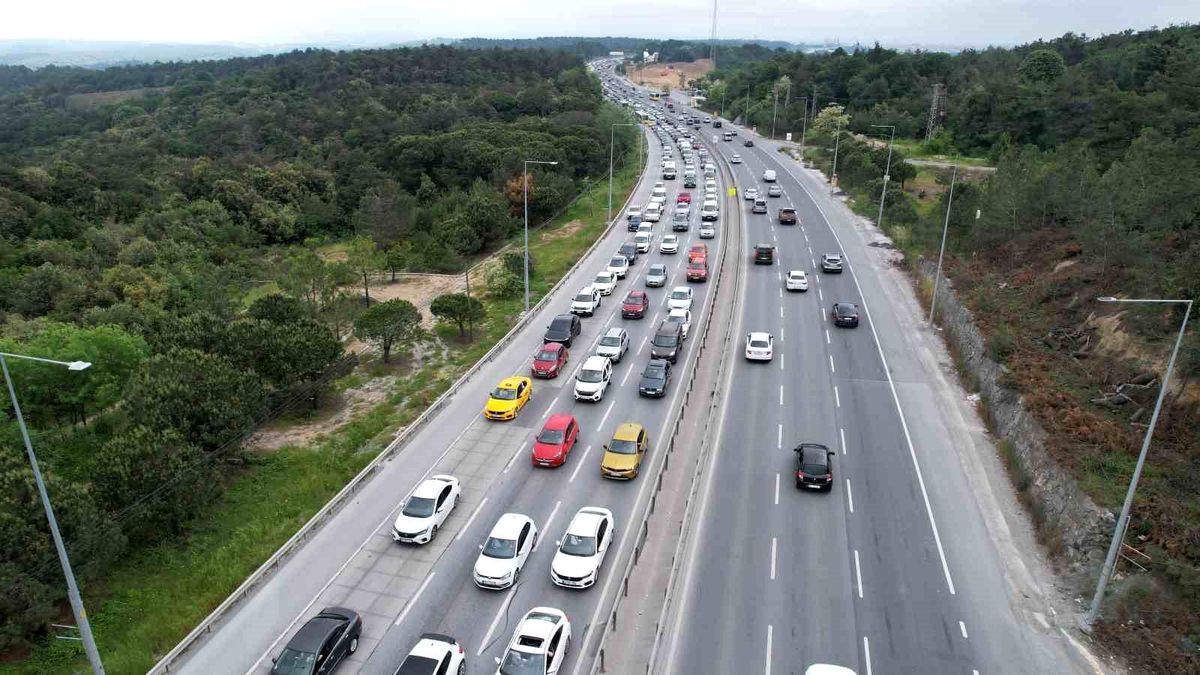 Kurban Bayramı\'nda İstanbul boş kaldı, trafik sadece Arnavutköy\'de vardı