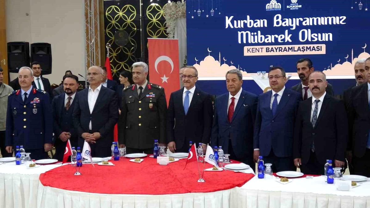 Malatya\'da Kurban Bayramı\'nda resmi bayramlaşma programı düzenlendi