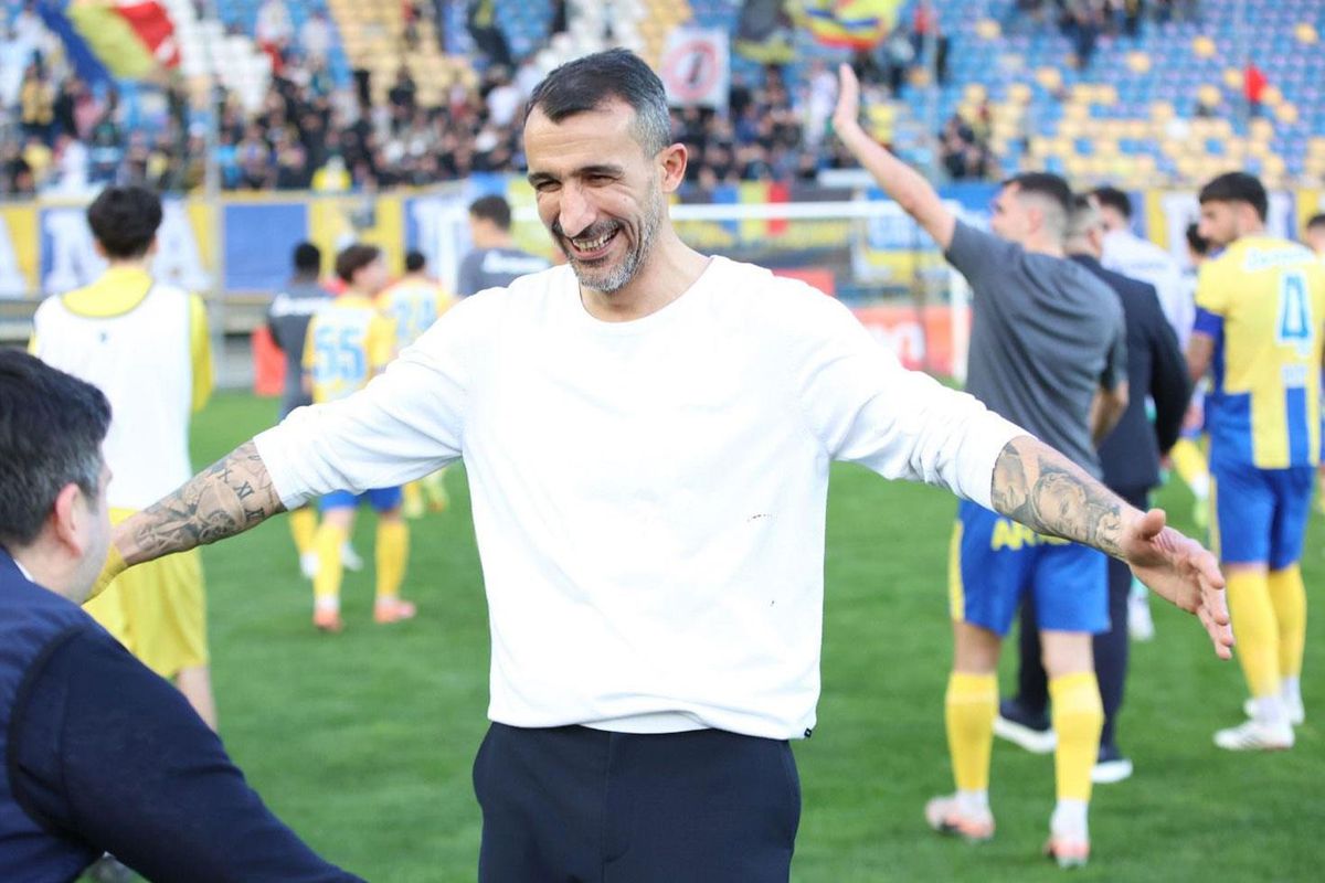 Mehmet Topal\'a Avrupa\'dan talipler artıyor