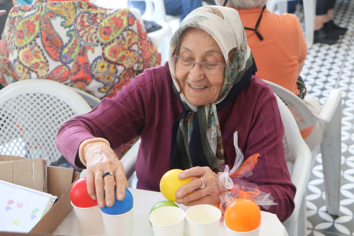 Yalnızlık Alzheimer Riskini Artırıyor
