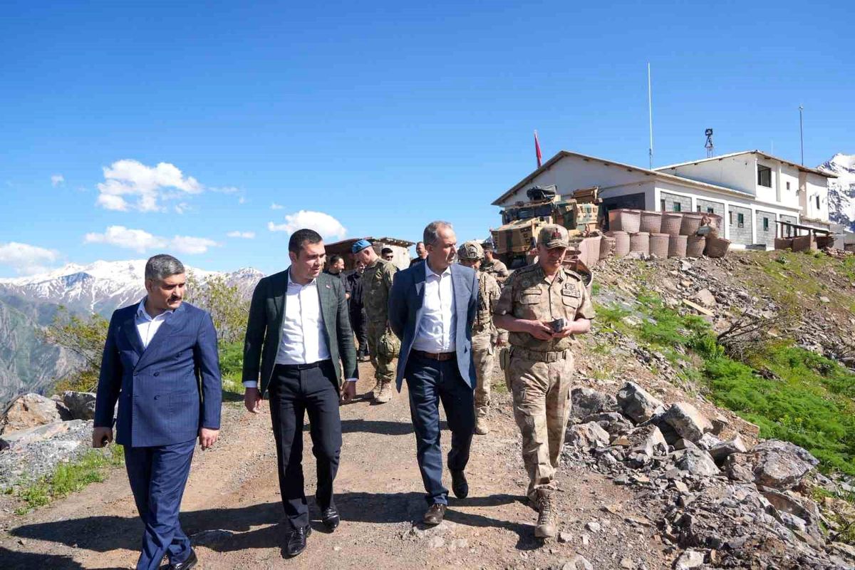 Vali Taşyapan Güvenlik Güçlerini Ziyaret Etti