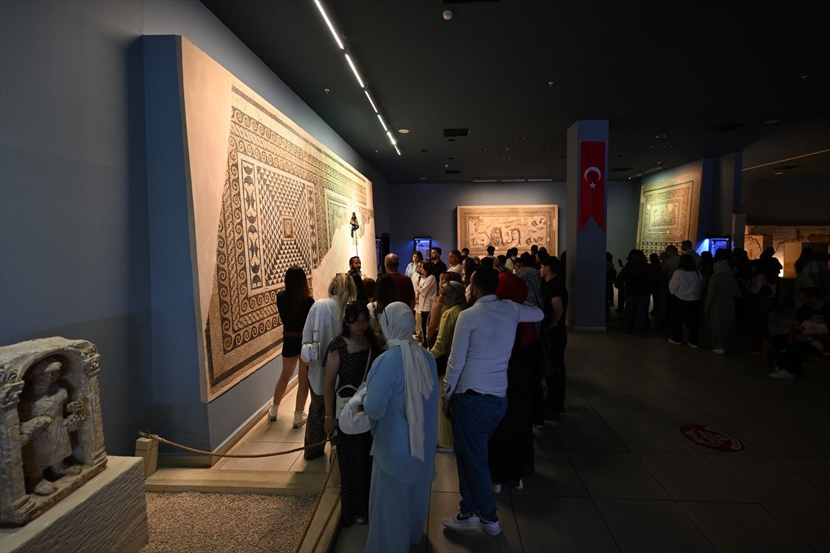 Zeugma Mozaik Müzesi\'nde Bayram Yoğunluğu