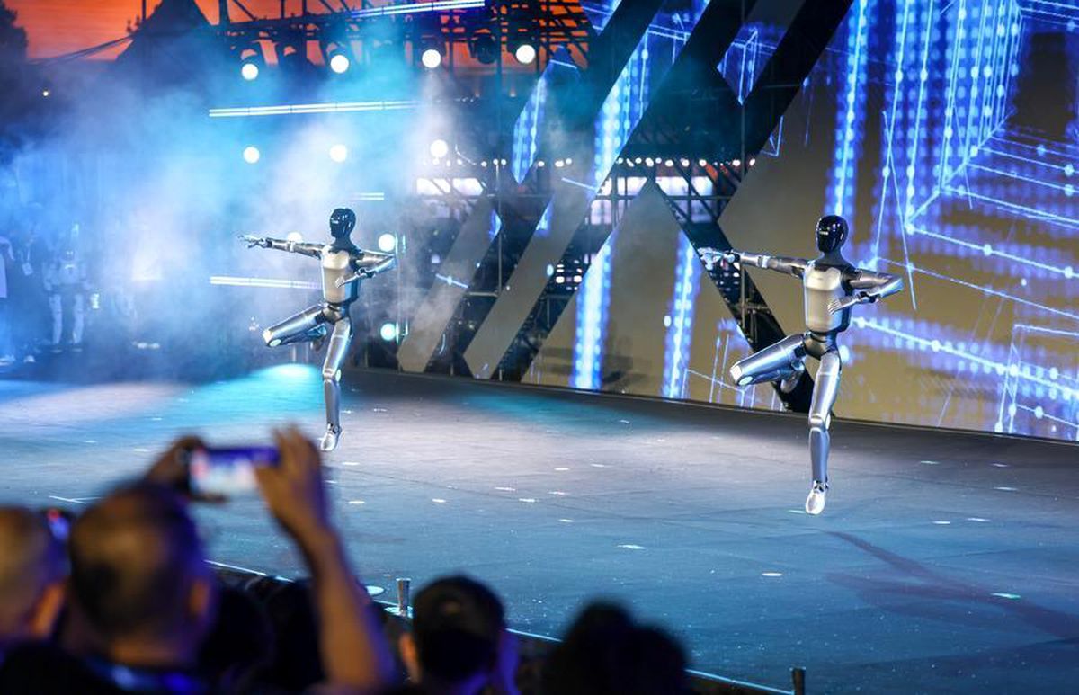 Tianjin\'de Robot Karnavalı