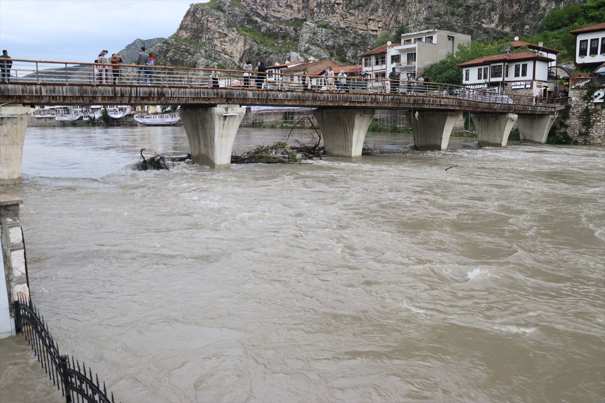 Amasya\'da Sel Uyarısı: Yeşilırmak Taşacak