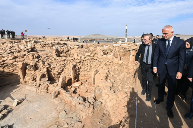 Bakan Ersoy: Karahantepe'yi daha güçlü bir şekilde geleceğe taşıyacağız