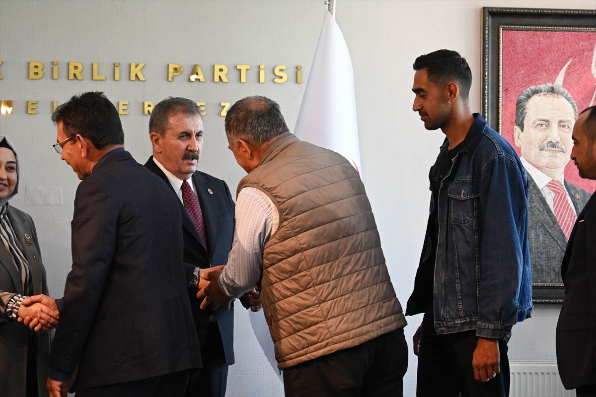 Destici\'den Bayram Mesajı ve Uyuşturucu Uyarısı
