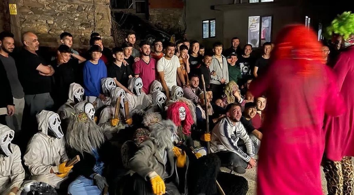 Bursa\'da \'Çeteler ve Develer\' Geleneği Canlandı