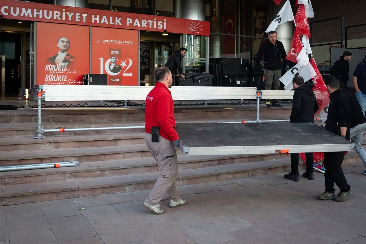 Kılıçdaroğlu Bayramlaşma Programı İçin Hazırlanıyor