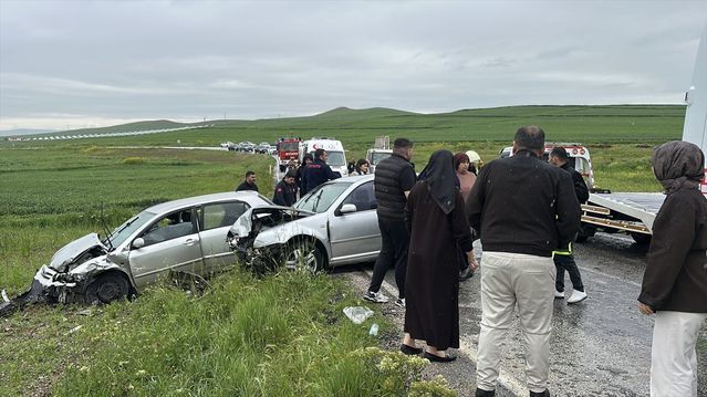 Çorum'da Zincirleme Kaza: 7 Yaralı