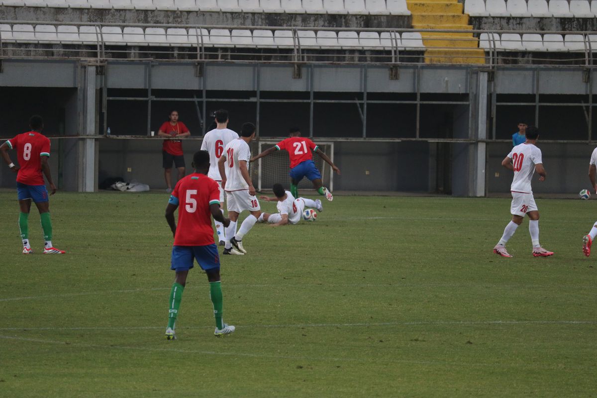 İran, Gambiya\'yı 3-1 Mağlup Etti