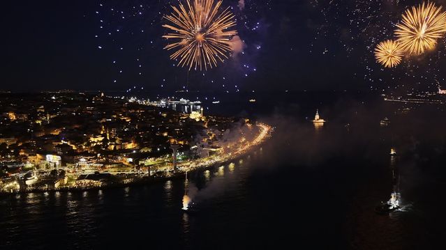 İstanbul'un Fethinde Havai Fişek Şöleni
