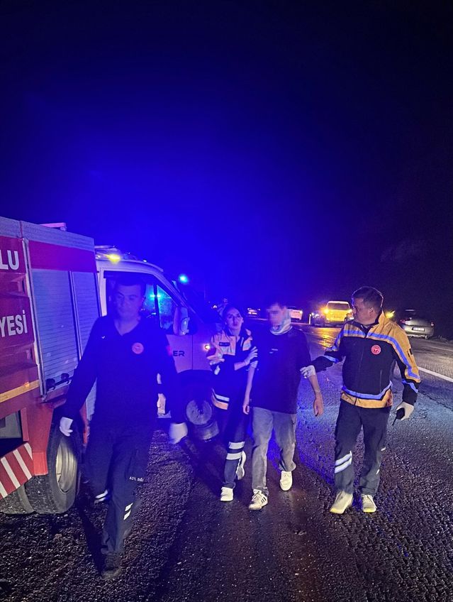 İnebolu'da Otomobil Uçuruma Devrildi: 1 Ölü, 3 Yaralı