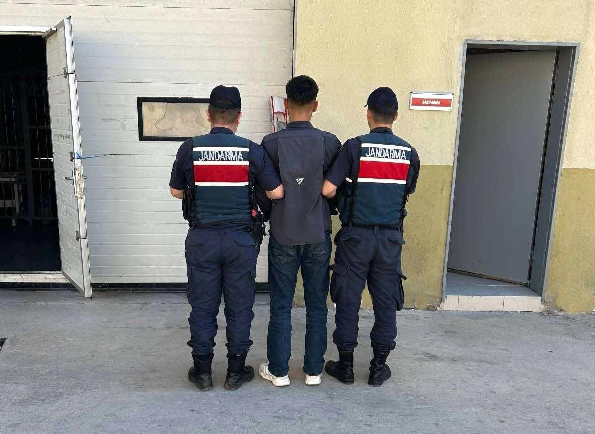 Uyuşturucu Ticaretiyle Aranan Şahıs Yakalandı