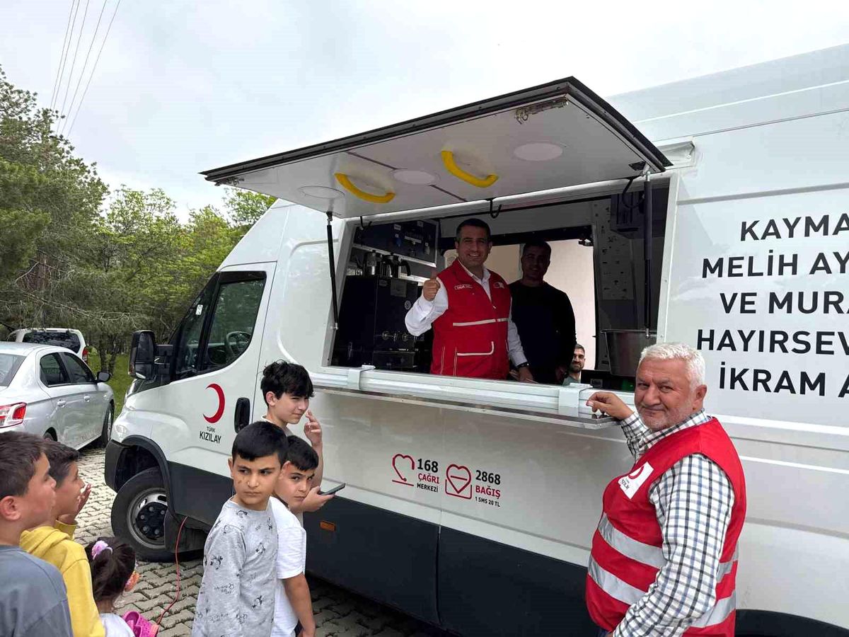 Kızılay\'dan Çocuklara Bayram Etkinliği