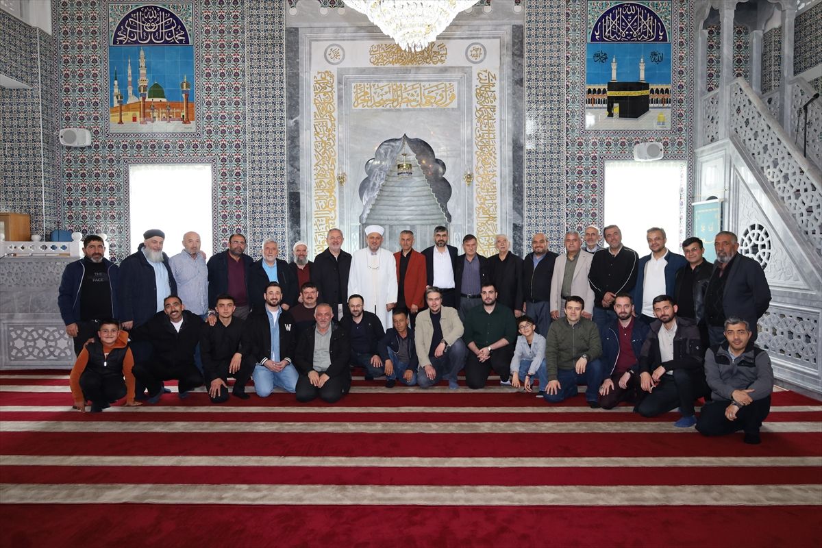 İmam Hatip Mezunları Bayramlaştı