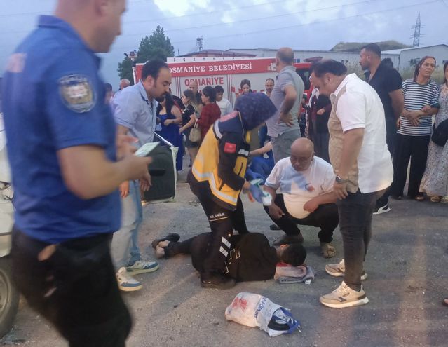 Osmaniye'de Zincirleme Kaza: 1'i Ağır 8 Yaralı