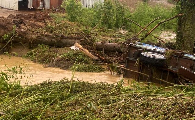 Tekirdağ'da Tarım Arazileri Dolu ve Yağışla Zarar Gördü