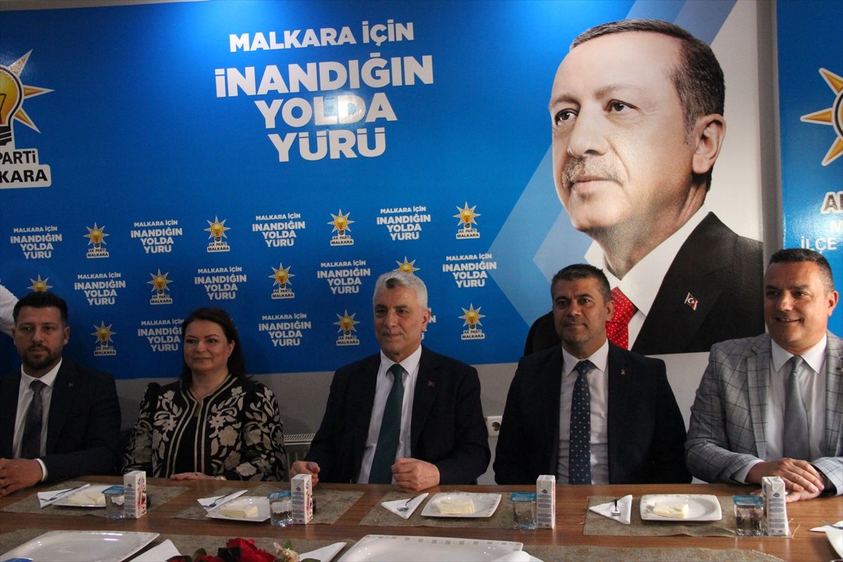 Bakan Bolat Malkara\'da İlgili Ziyaretler Gerçekleştirdi