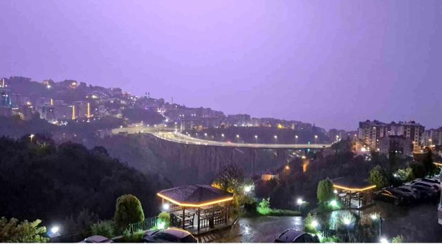 Trabzon'da Şimşek Fırtınası