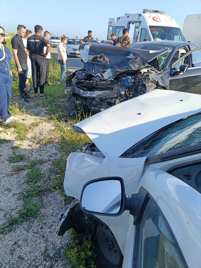 Karataş'ta Trafik Kazası: 1 Yaralı