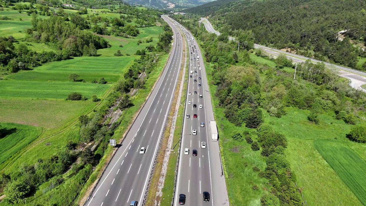 Bolu Geçişinde Trafik Yoğunluğu