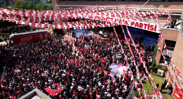 Ankara'da iki ayrı CHP mitingi! Katılım farkı dikkat çekti