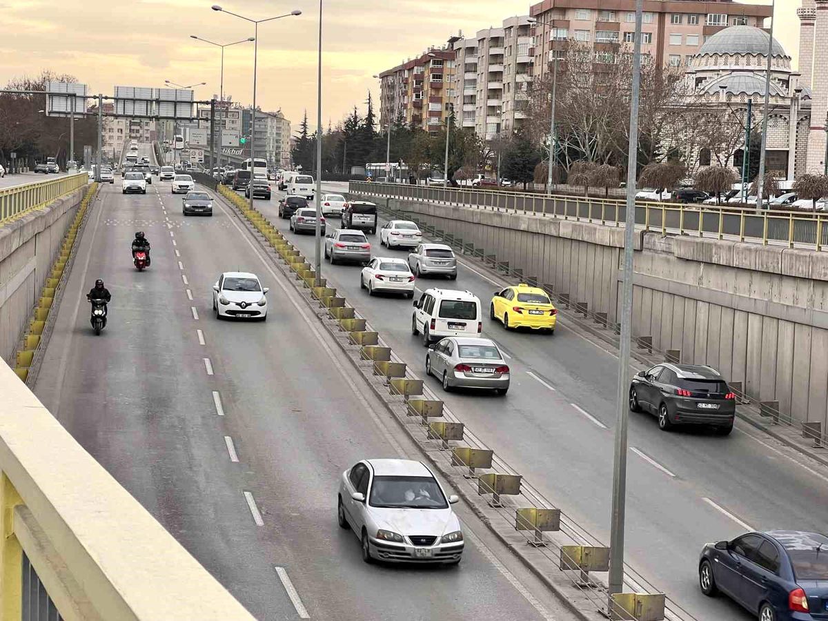 Bayram dönüşü trafik uyarıları: Acele etmeyin, sabırlı olun