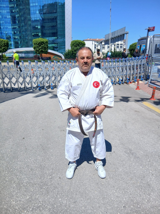 CHP'de 2 ayrı bayramlaşma! Kalabalık her geçen saniye artıyor
