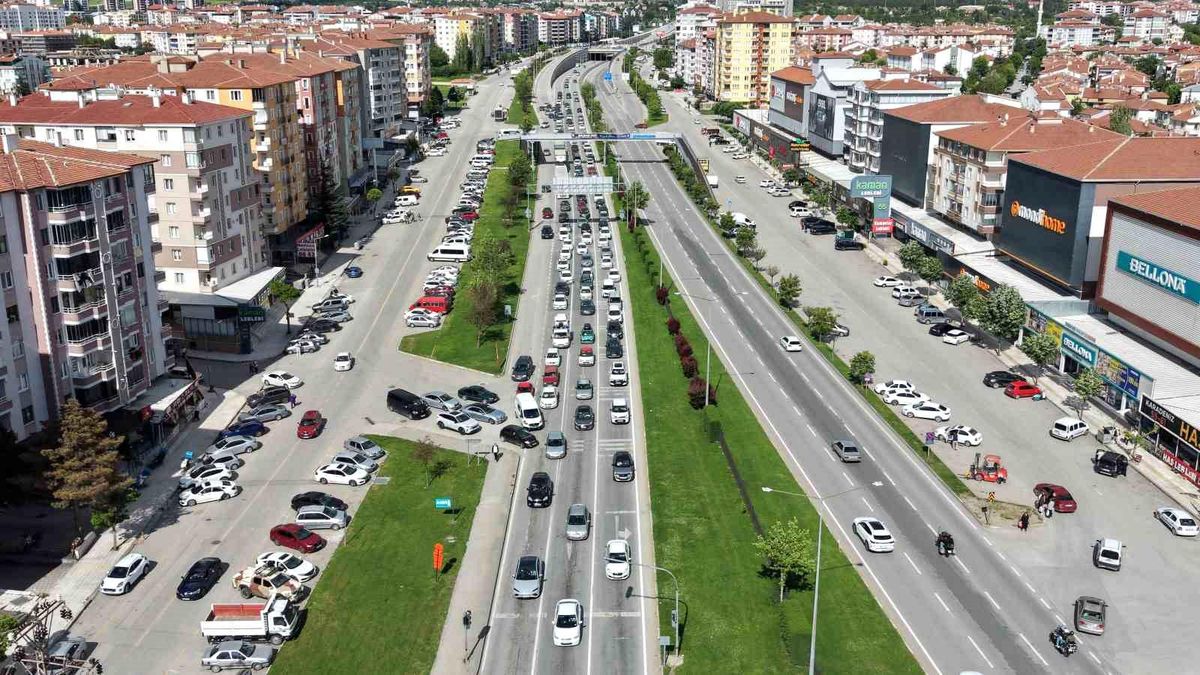 Çorum\'da Kurban Bayramı Dönüş Trafiği Yoğunlaştı