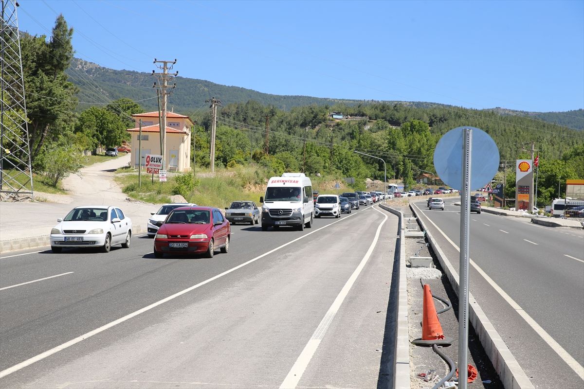 Dönüş Yolculuğunda Yoğun Trafik