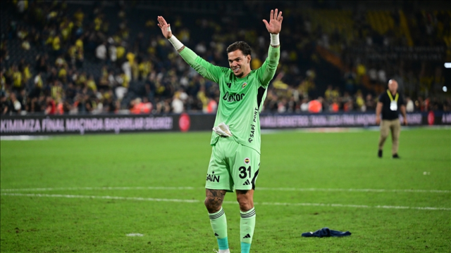 Ederson 31 numarayı bırakıyor
