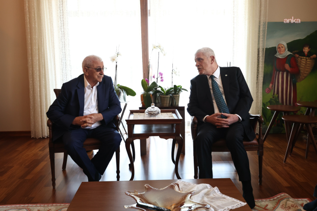 İYİ Parti Genel Başkanı Dervişoğlu’ndan İmamoğlu'nun anne babasına bayram ziyareti