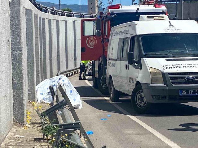 İzmir'de Motosiklet Kazası: Genç Sürücü Hayatını Kaybetti