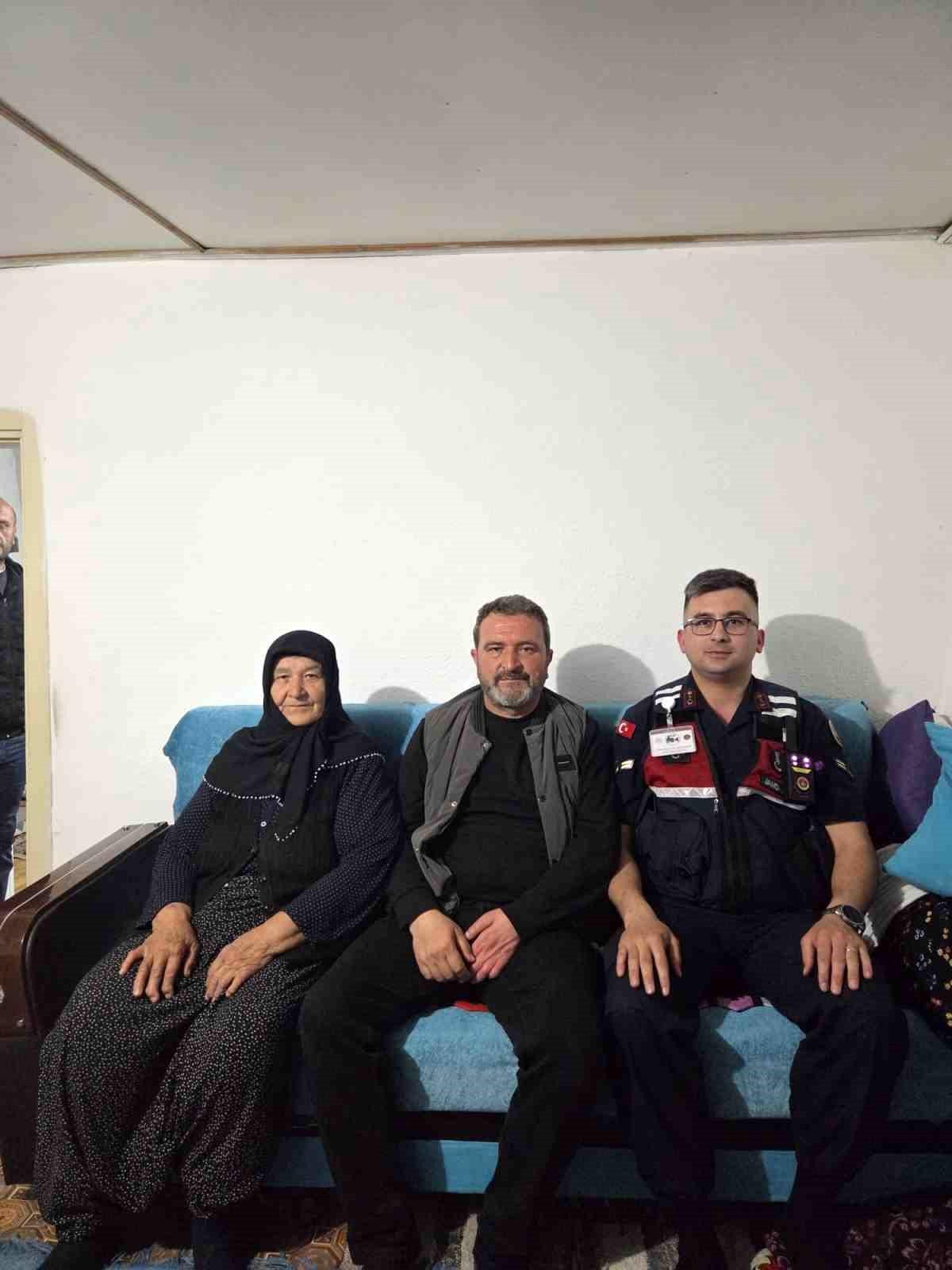 Jandarmadan Gaziye Bayram Ziyareti