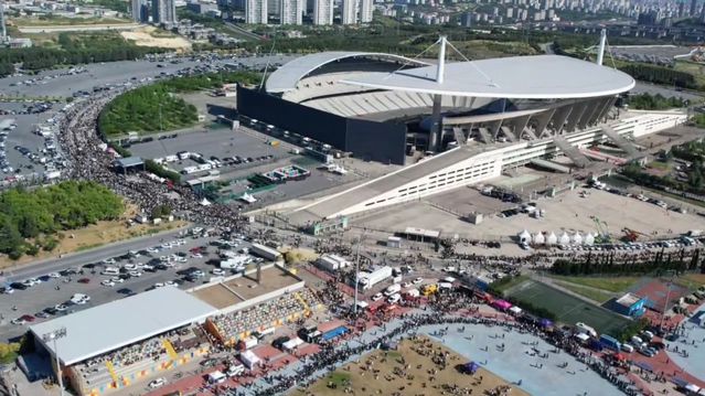 Kanye West Konseri İçin Yoğunluk!