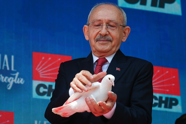 Kılıçdaroğlu, Genel Merkez önünde esti gürledi: Hesap soracağım hesap