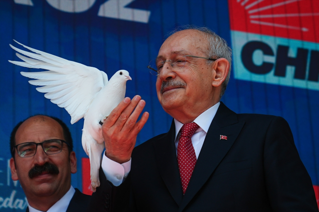 Kılıçdaroğlu, Genel Merkez önünde esti gürledi: Hesap soracağım hesap